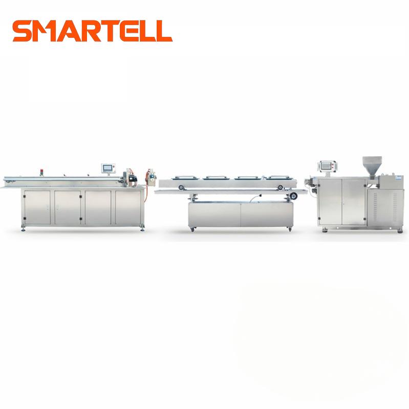 Proyecto de configuración de infusión con máquina de corte de tubo y tanque de agua Máquina de extrusión de tubo de PVC